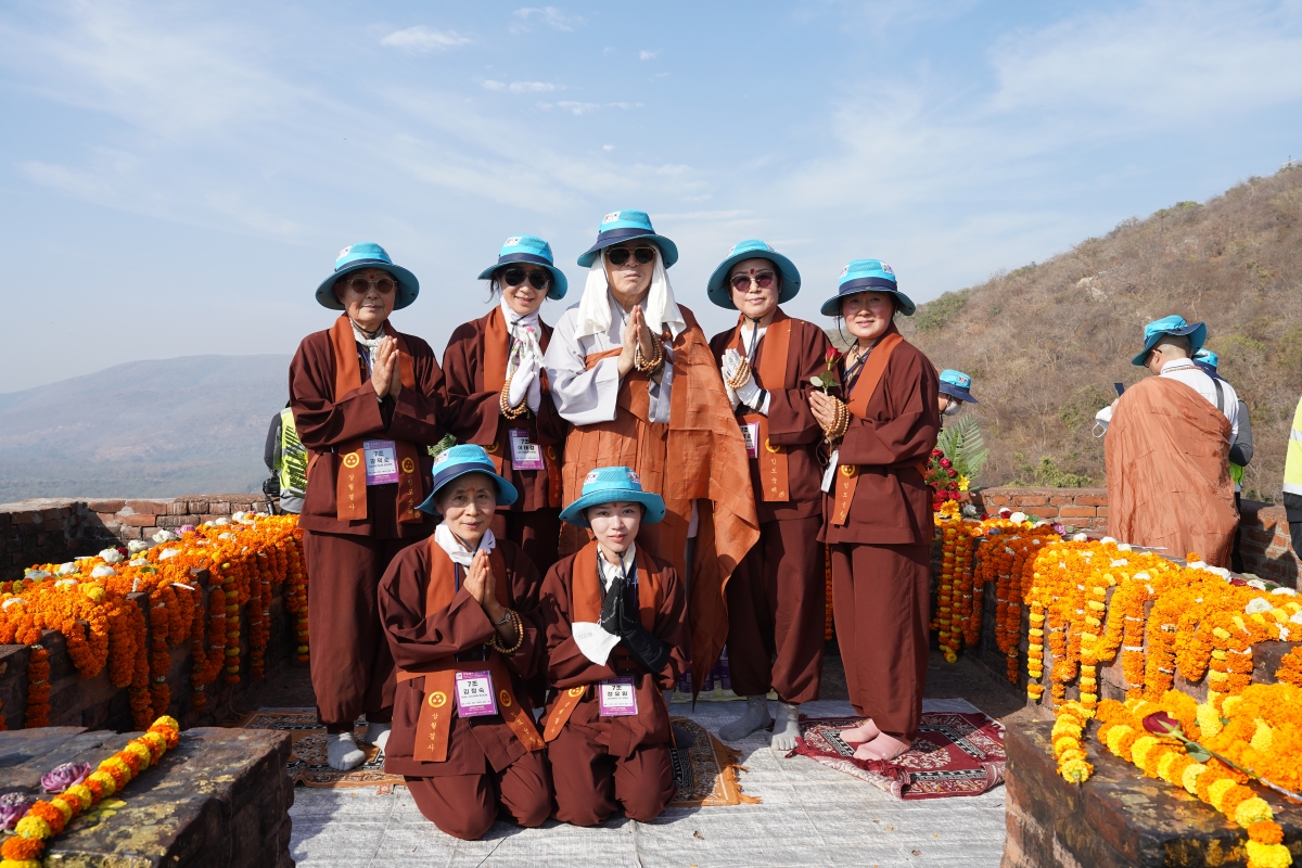 [인도순례] 20230225_순례 및 영축산 (13)